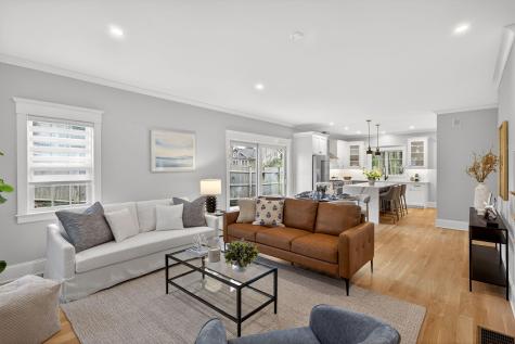 255 Old Main Road Falmouth MA 02556