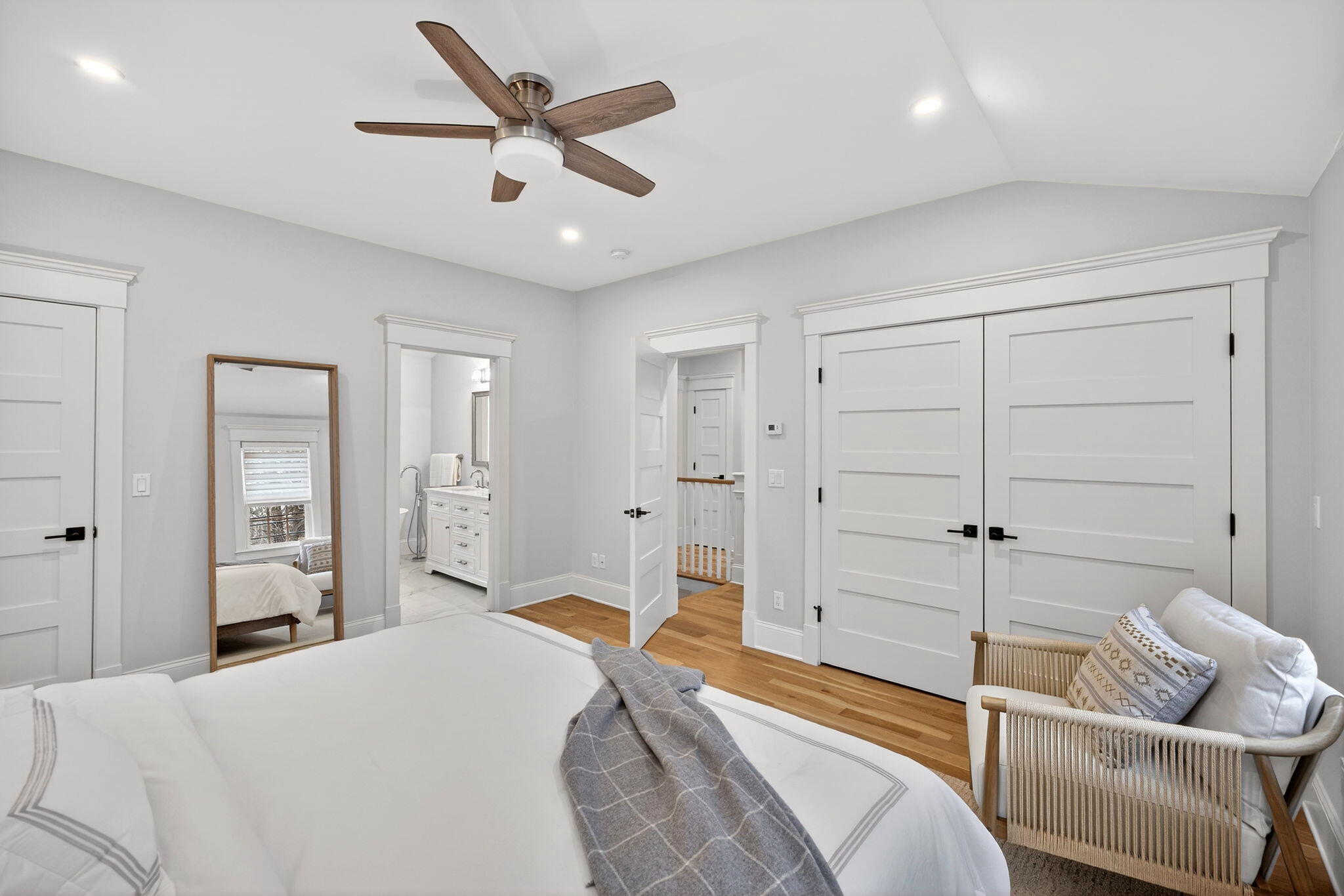 255 Old Main Road Falmouth MA 02556