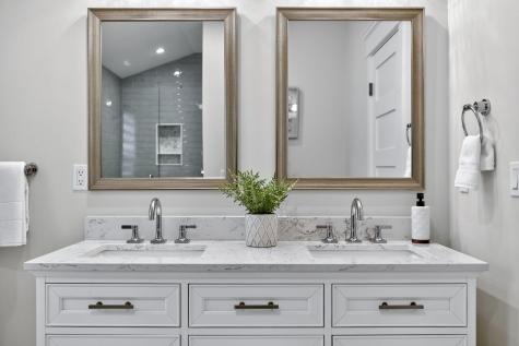 255 Old Main Road Falmouth MA 02556
