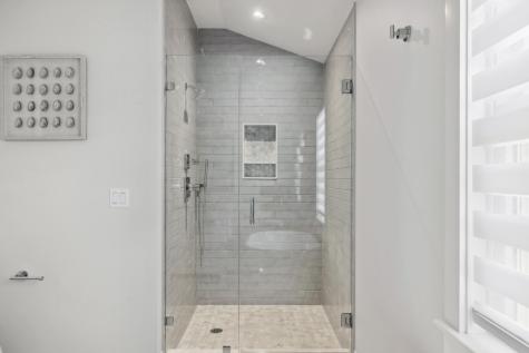 255 Old Main Road Falmouth MA 02556