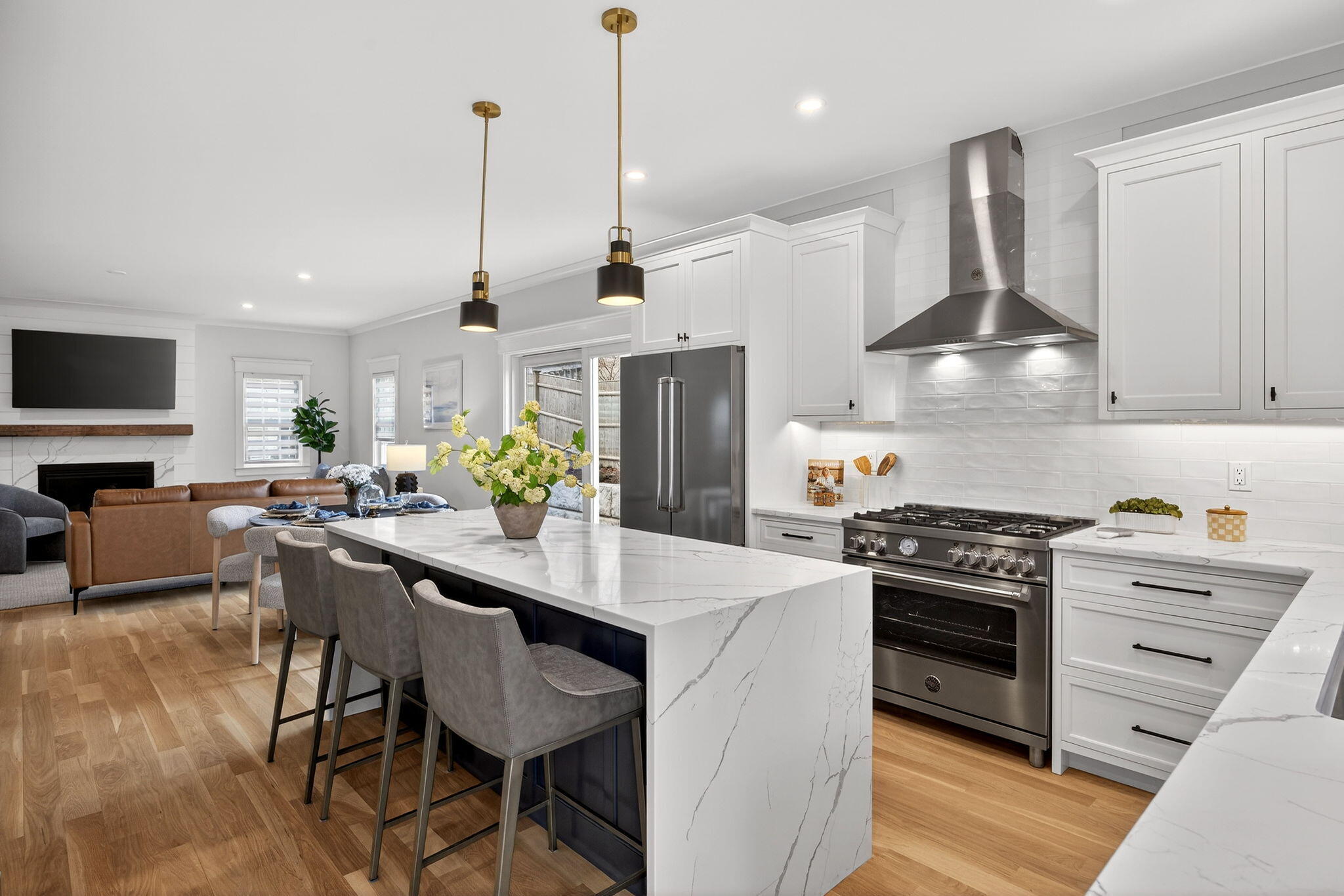 255 Old Main Road Falmouth MA 02556
