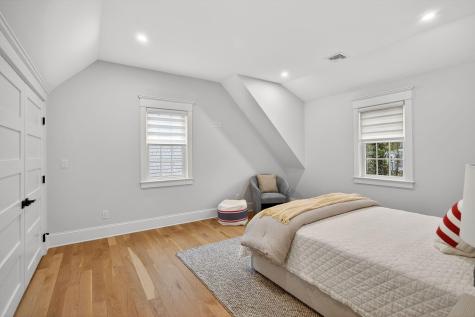 255 Old Main Road Falmouth MA 02556