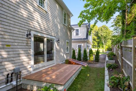 255 Old Main Road Falmouth MA 02556
