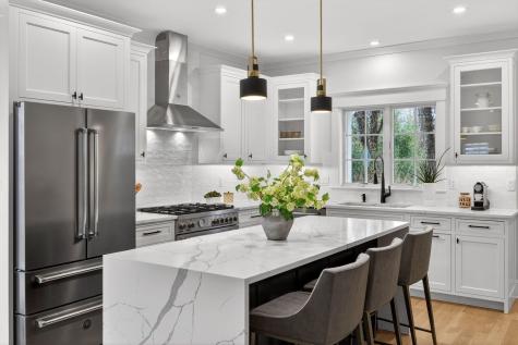 255 Old Main Road Falmouth MA 02556