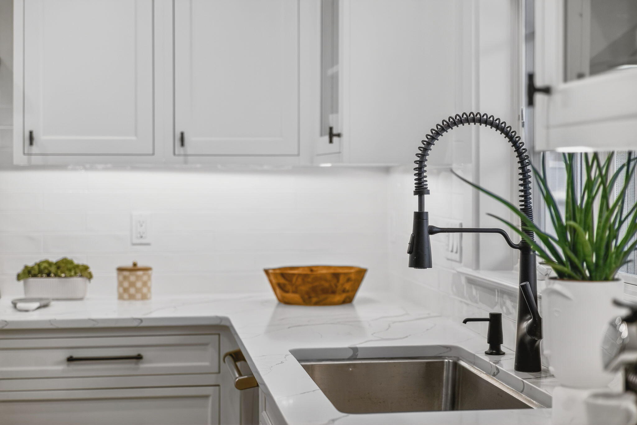 255 Old Main Road Falmouth MA 02556