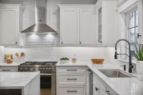 255 Old Main Road Falmouth MA 02556