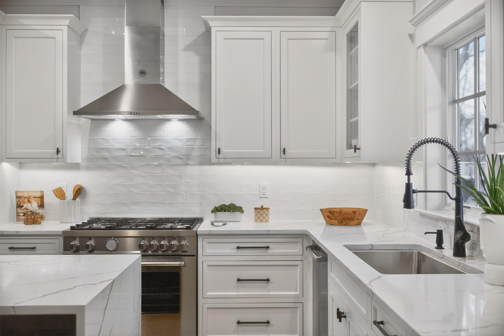 255 Old Main Road Falmouth MA 02556