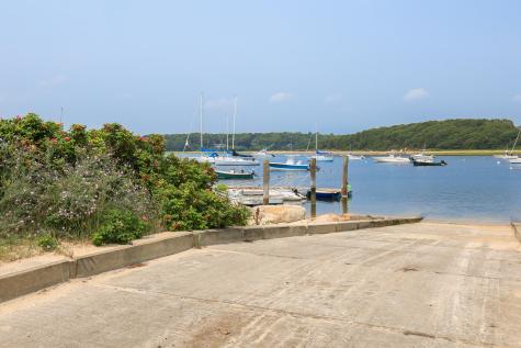 255 Old Main Road Falmouth MA 02556