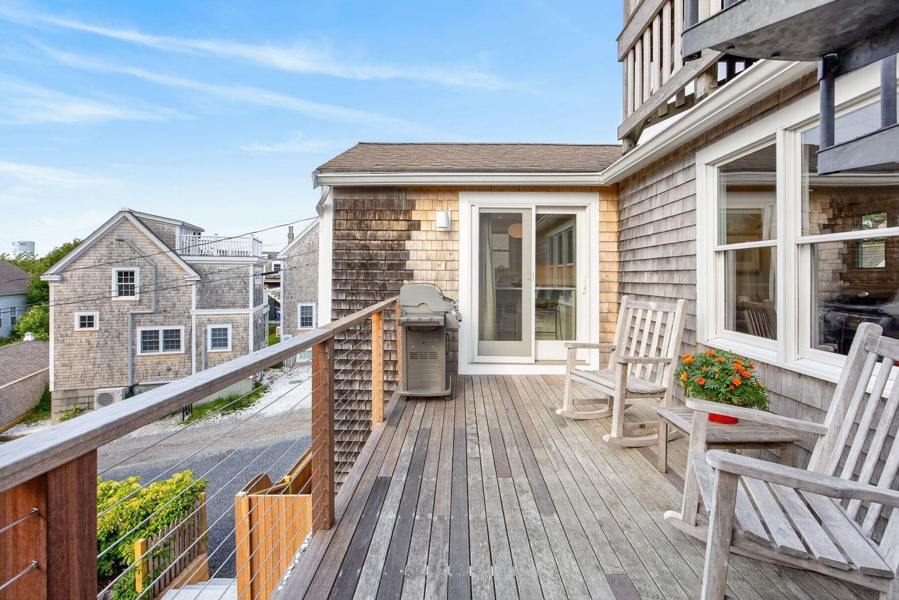 17 Carnes Lane Provincetown MA 02657