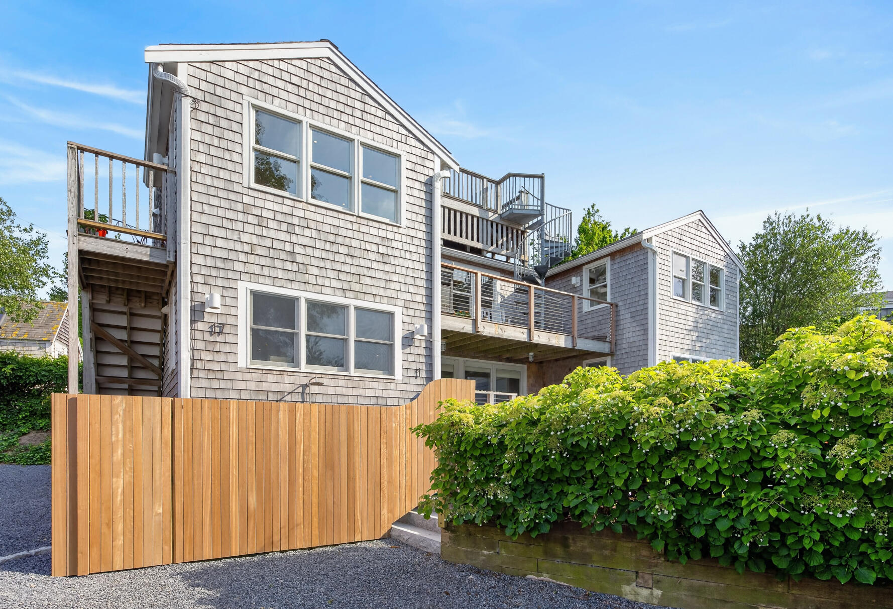 17 Carnes Lane Provincetown MA 02657