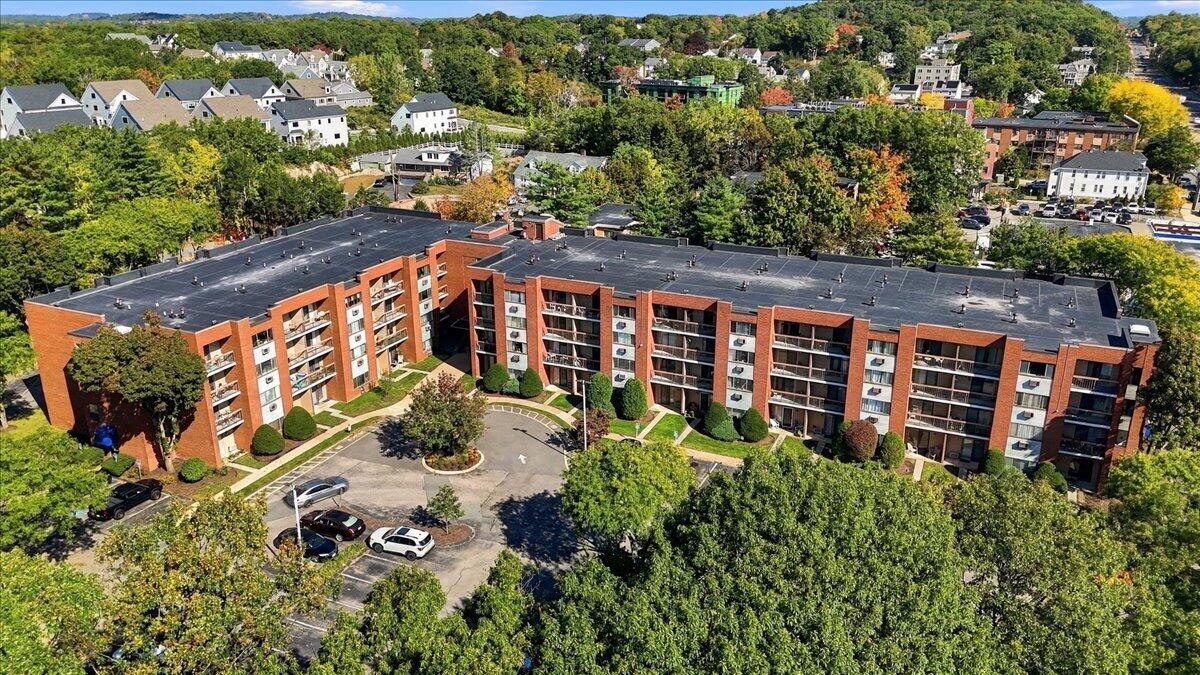 4975 Washington Street West Roxbury MA 02132