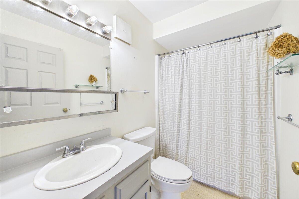 4975 Washington Street West Roxbury MA 02132