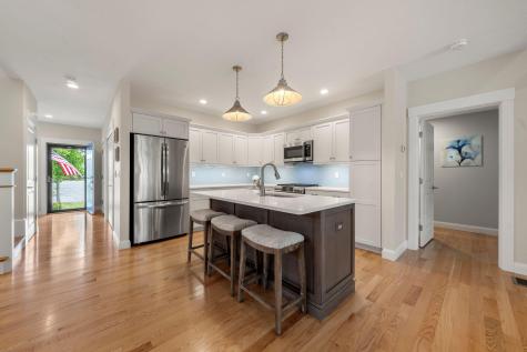 40 Danforth Lane Plymouth MA 02360