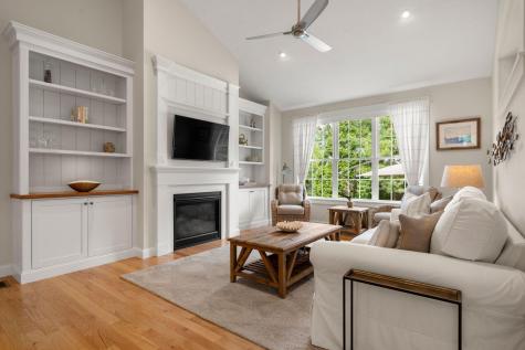 40 Danforth Lane Plymouth MA 02360