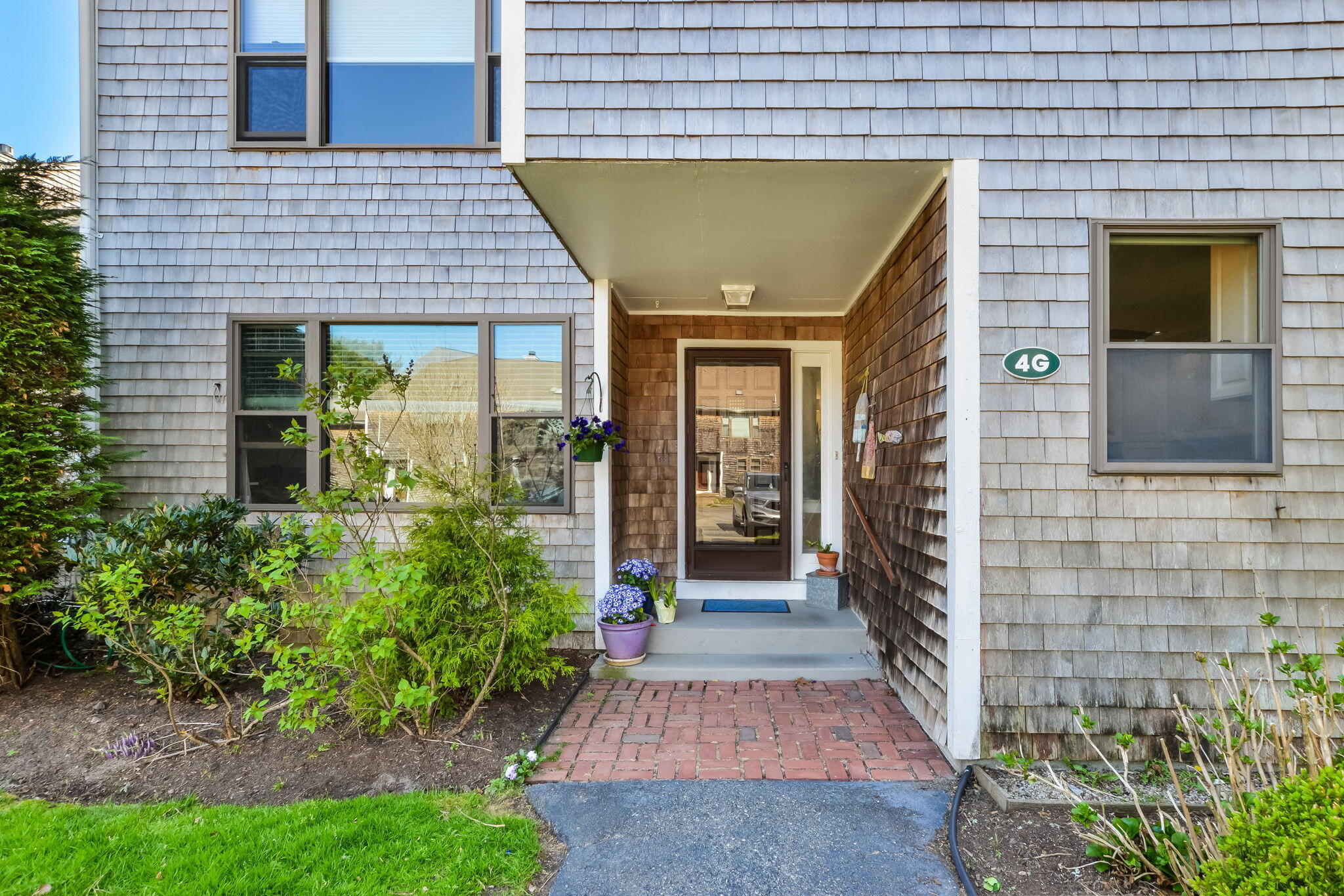 4 Riverview Avenue Mashpee MA 02649