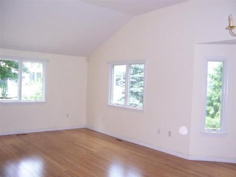 82 Pine Hill Mashpee MA 02649