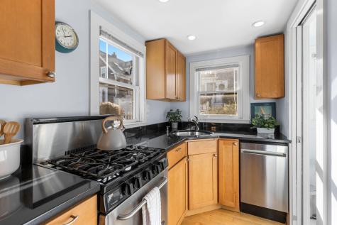 49 Bradford Street Provincetown MA 02657