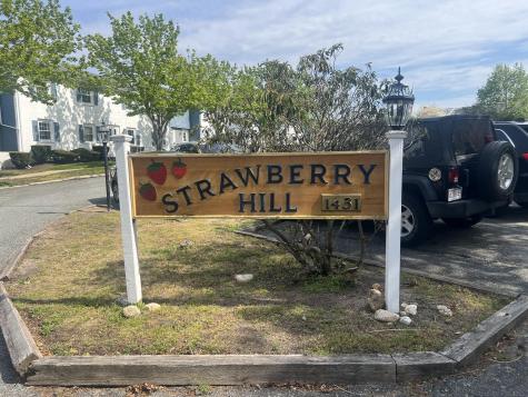 1431 Iyannough Road Barnstable MA 02632