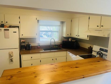 1431 Iyannough Road Barnstable MA 02632