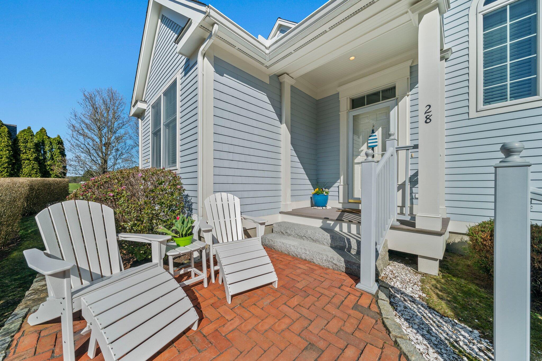 28 Quinns Way Mashpee MA 02649