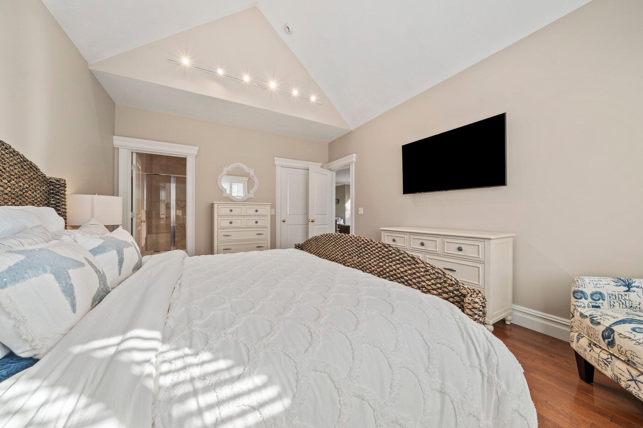 28 Quinns Way Mashpee MA 02649