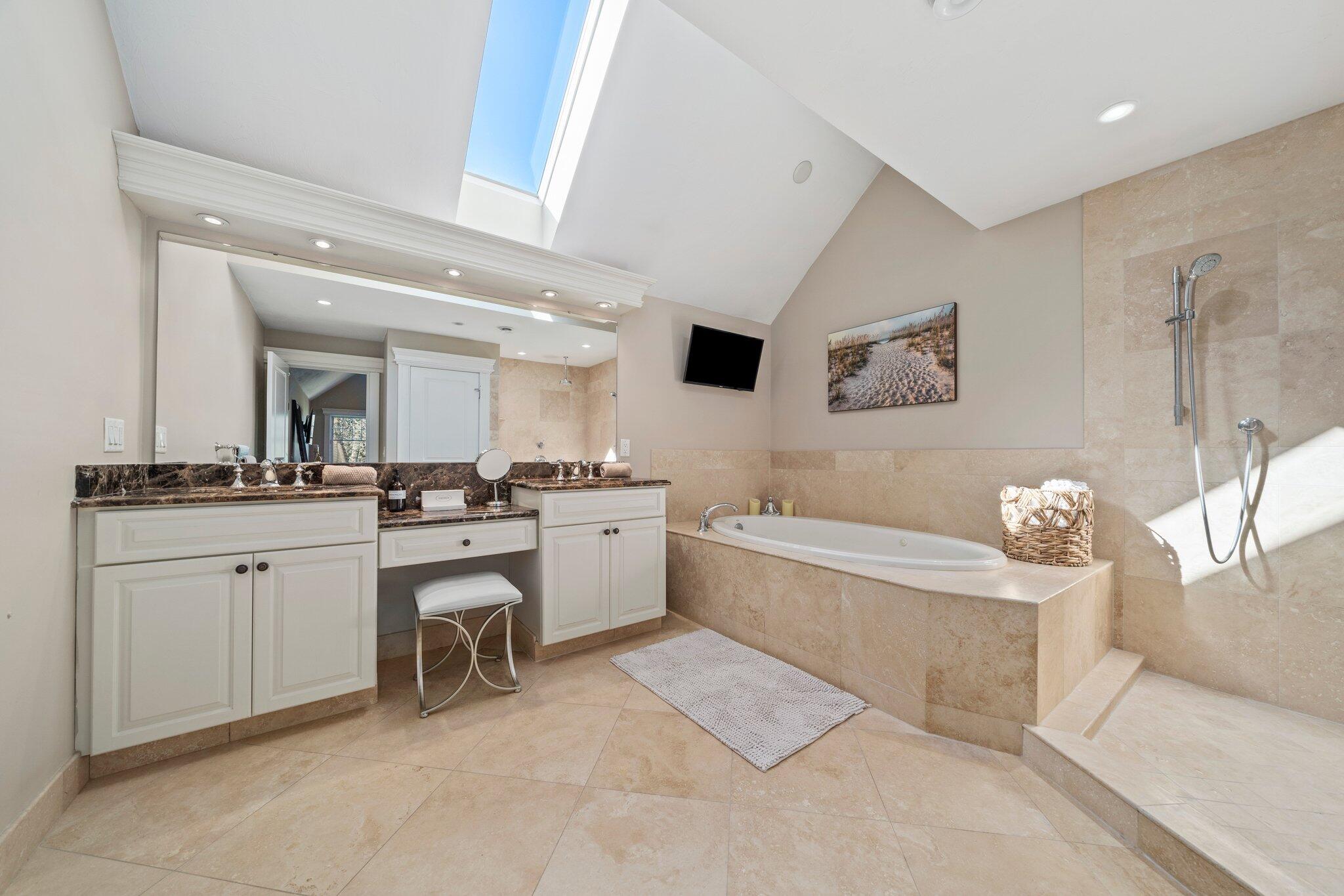 28 Quinns Way Mashpee MA 02649