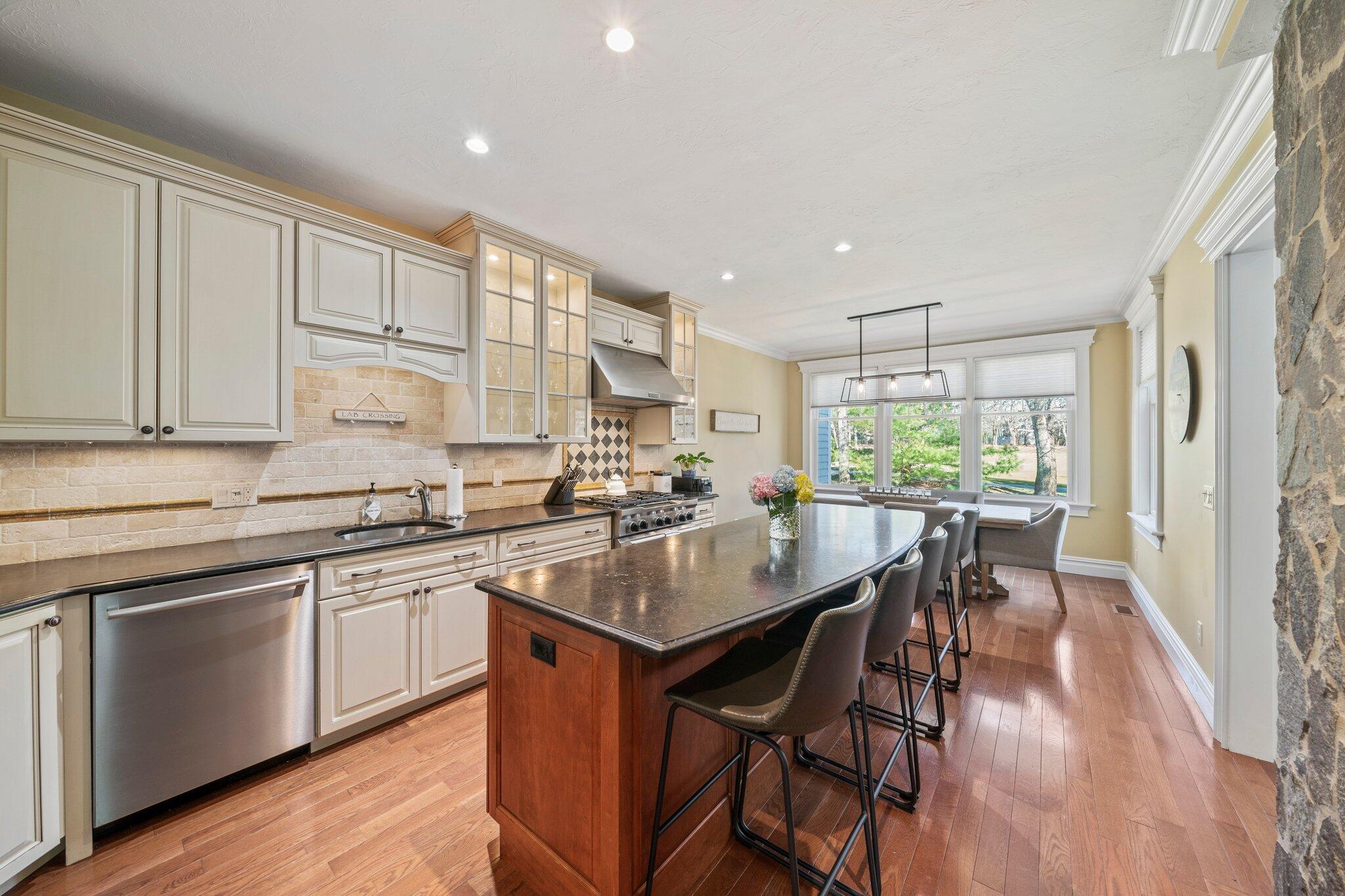 28 Quinns Way Mashpee MA 02649