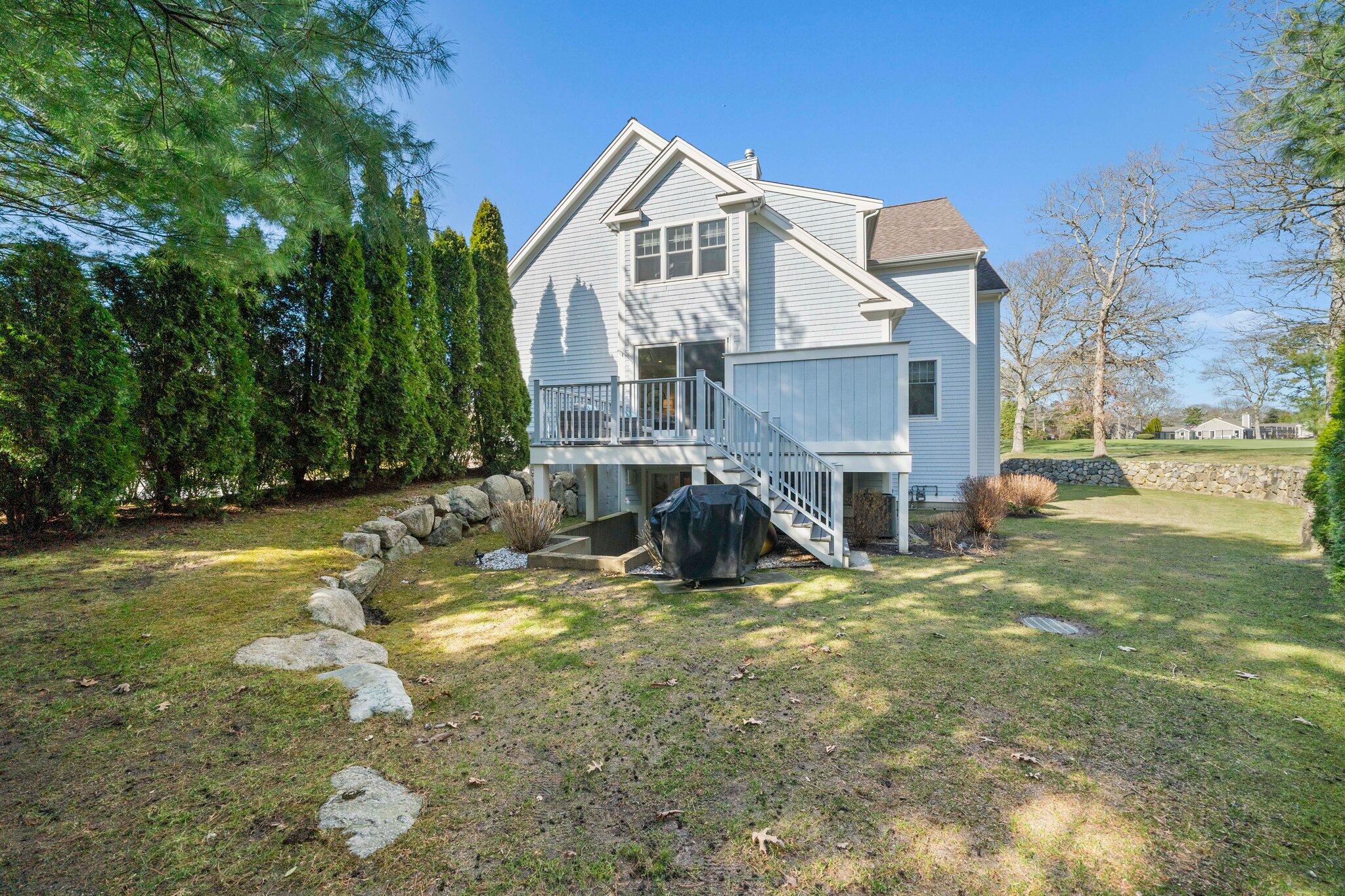 28 Quinns Way Mashpee MA 02649