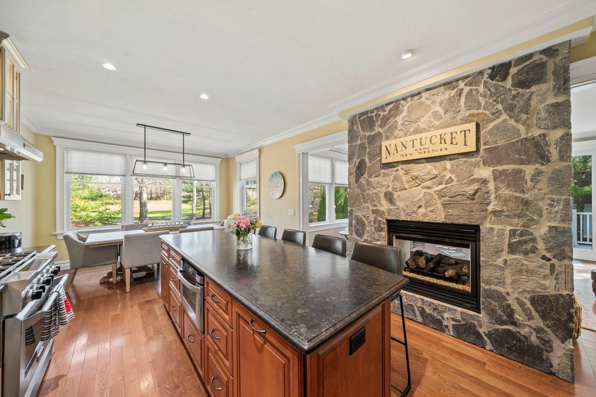 28 Quinns Way Mashpee MA 02649