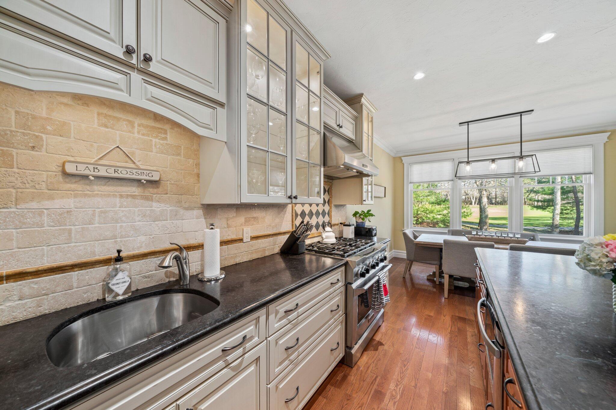 28 Quinns Way Mashpee MA 02649