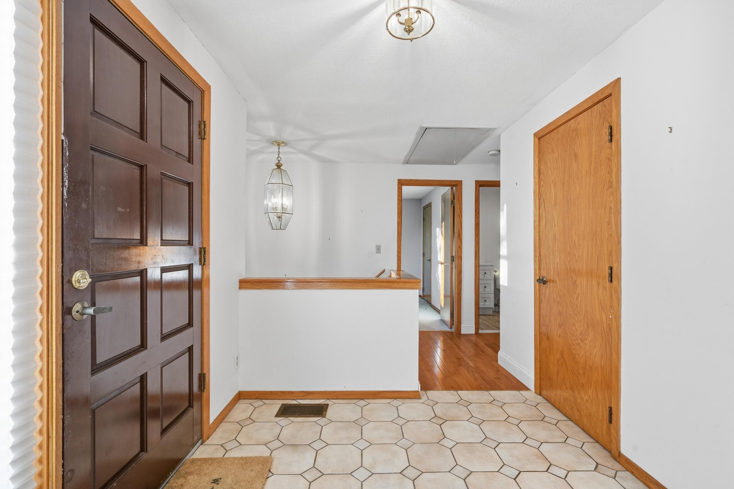 5 Riverview Avenue Mashpee MA 02649