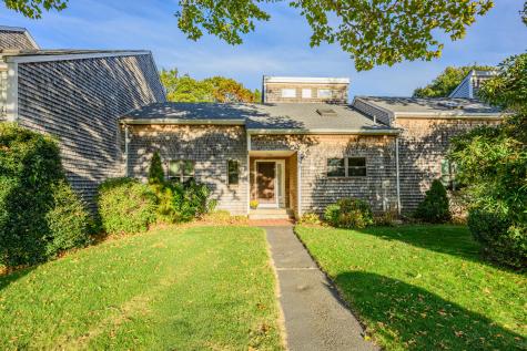 5 Riverview Avenue Mashpee MA 02649