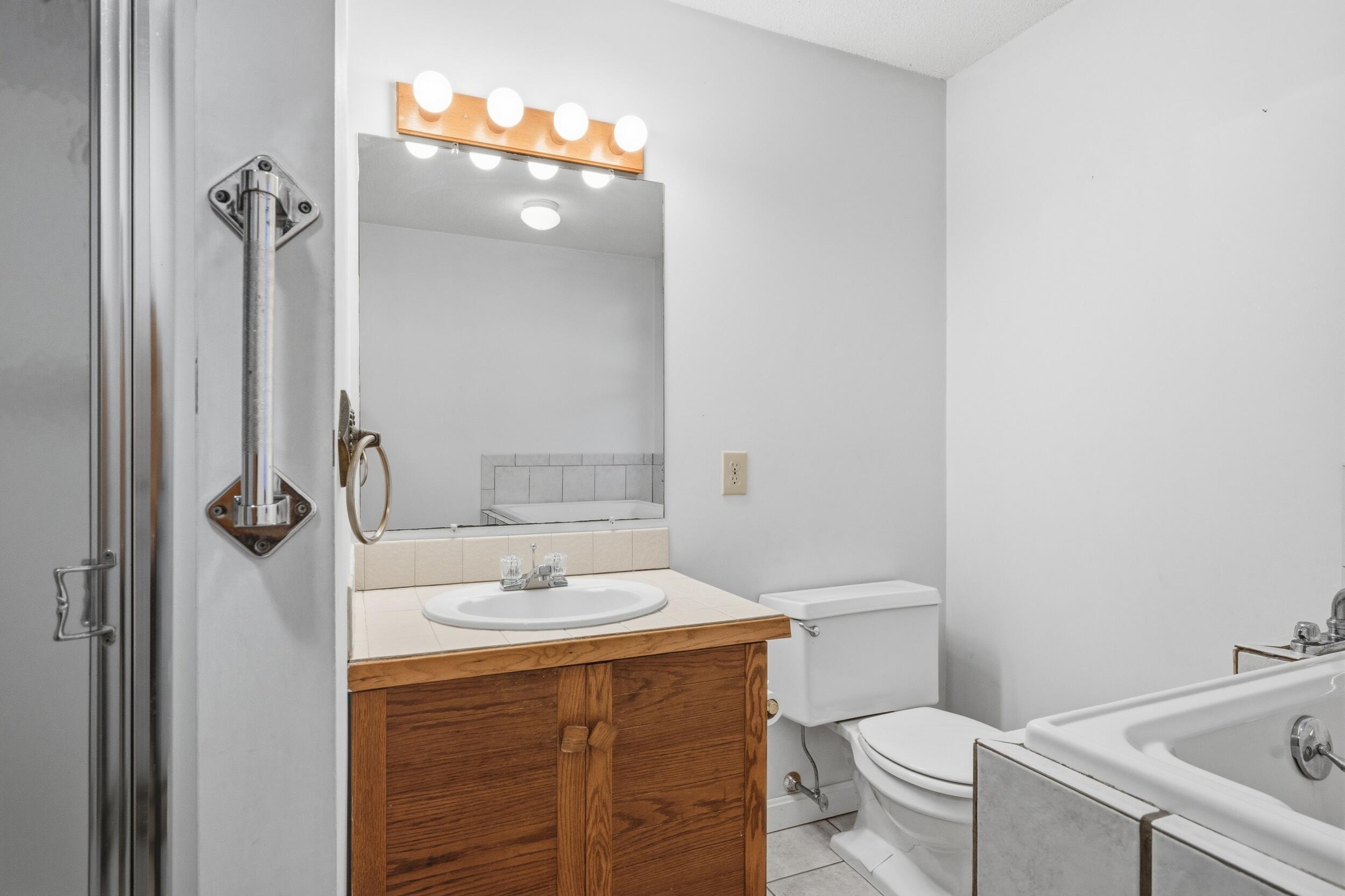 5 Riverview Avenue Mashpee MA 02649