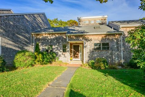 5 Riverview Avenue Mashpee MA 02649