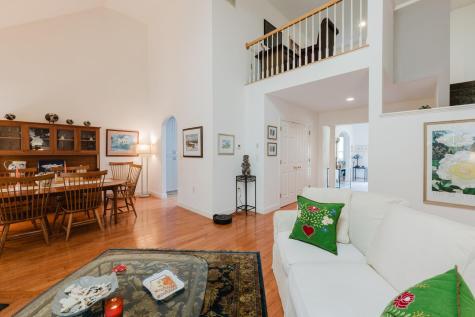 22 Stratford Ridge Mashpee MA 02649