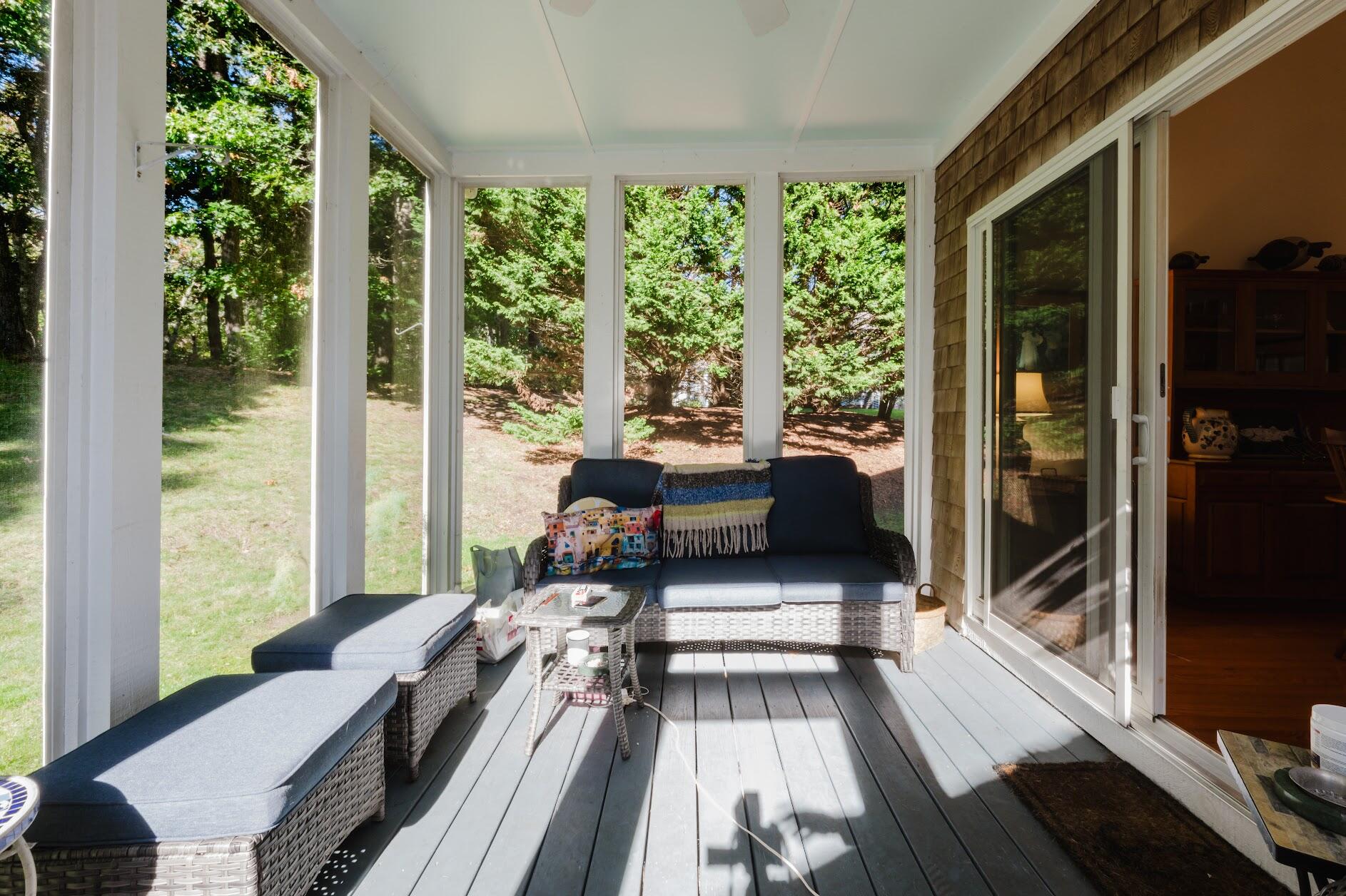 22 Stratford Ridge Mashpee MA 02649