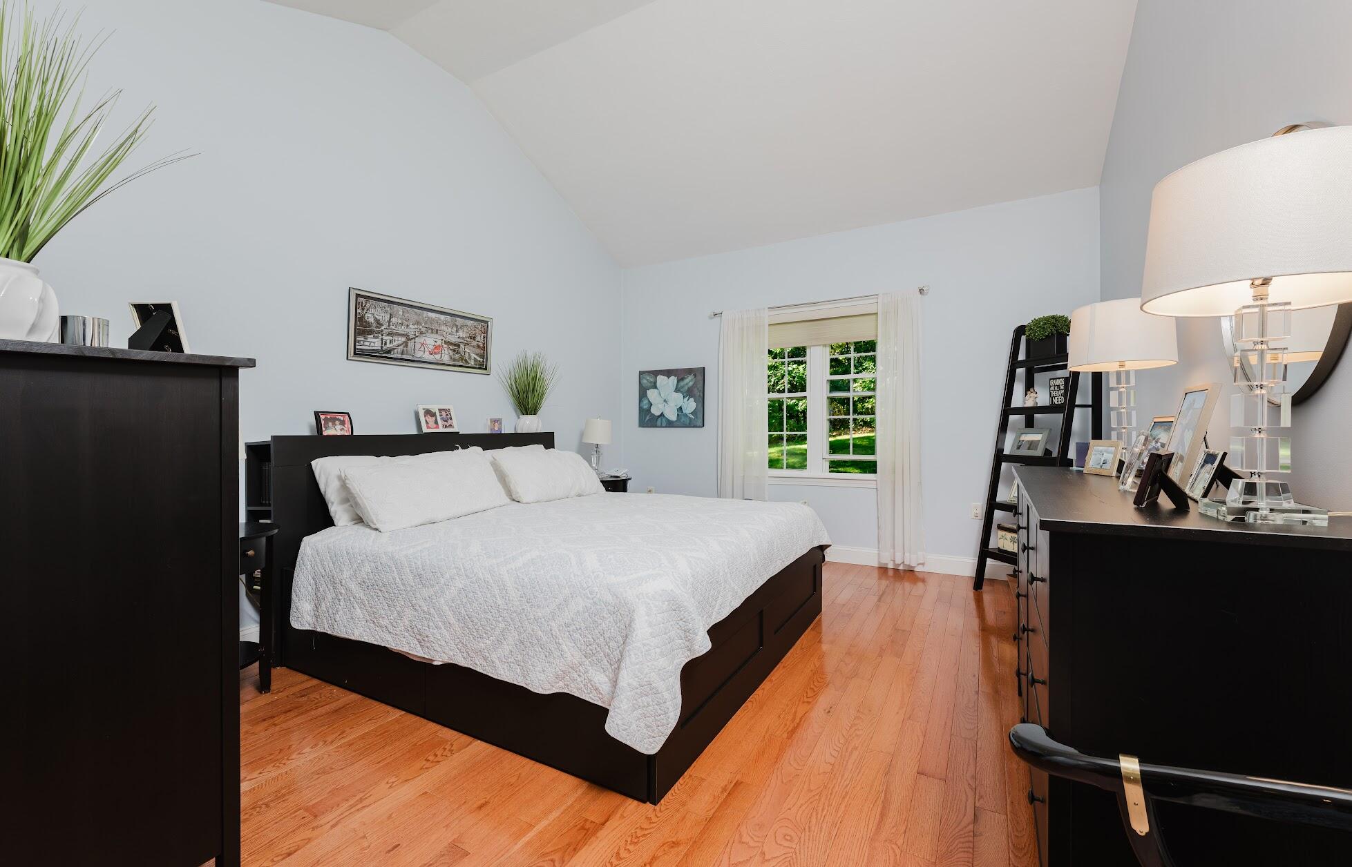 22 Stratford Ridge Mashpee MA 02649