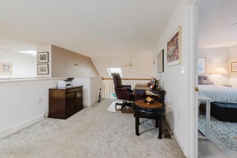 22 Stratford Ridge Mashpee MA 02649