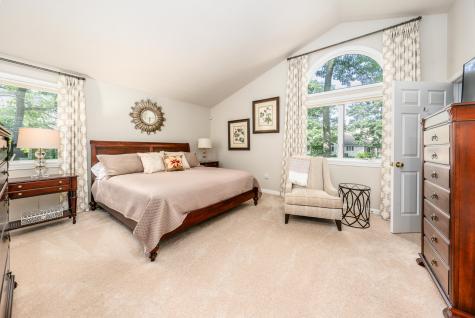 12 Pga Lane Mashpee MA 02649