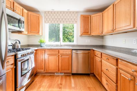 12 Pga Lane Mashpee MA 02649