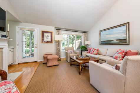 12 Pga Lane Mashpee MA 02649