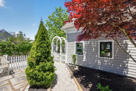 7 Conant Street Provincetown MA 02657