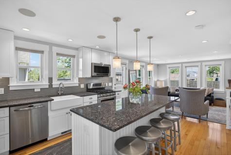 7 Conant Street Provincetown MA 02657