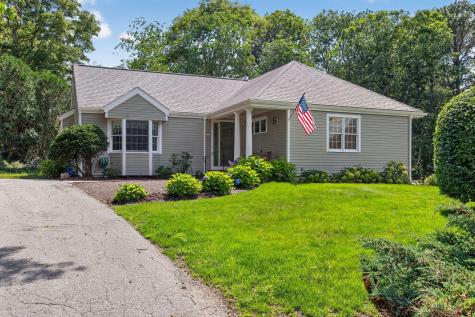 8 Elizabeth Circle Mashpee MA 02649