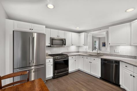 8 Elizabeth Circle Mashpee MA 02649