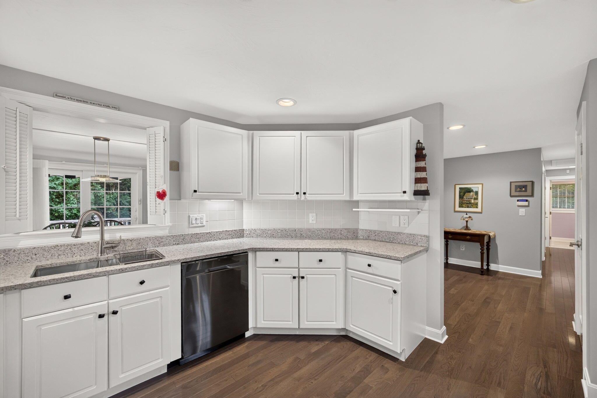 8 Elizabeth Circle Mashpee MA 02649