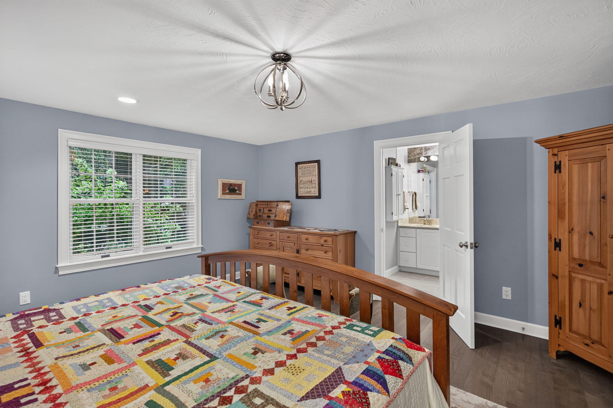 8 Elizabeth Circle Mashpee MA 02649