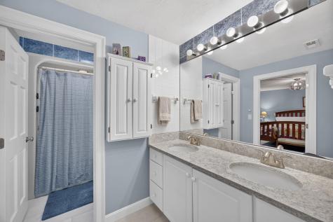 8 Elizabeth Circle Mashpee MA 02649