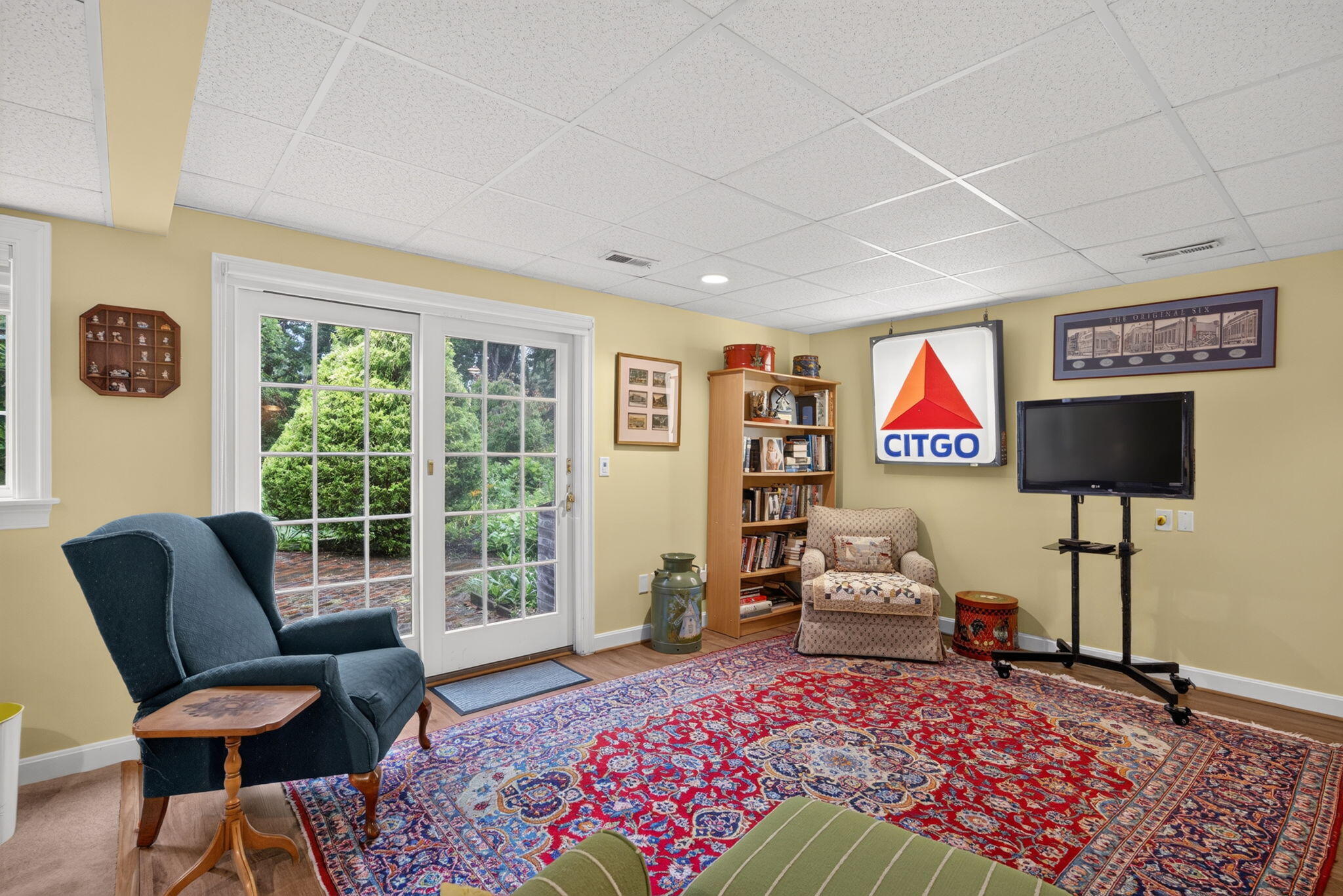 8 Elizabeth Circle Mashpee MA 02649