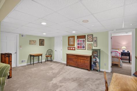 8 Elizabeth Circle Mashpee MA 02649